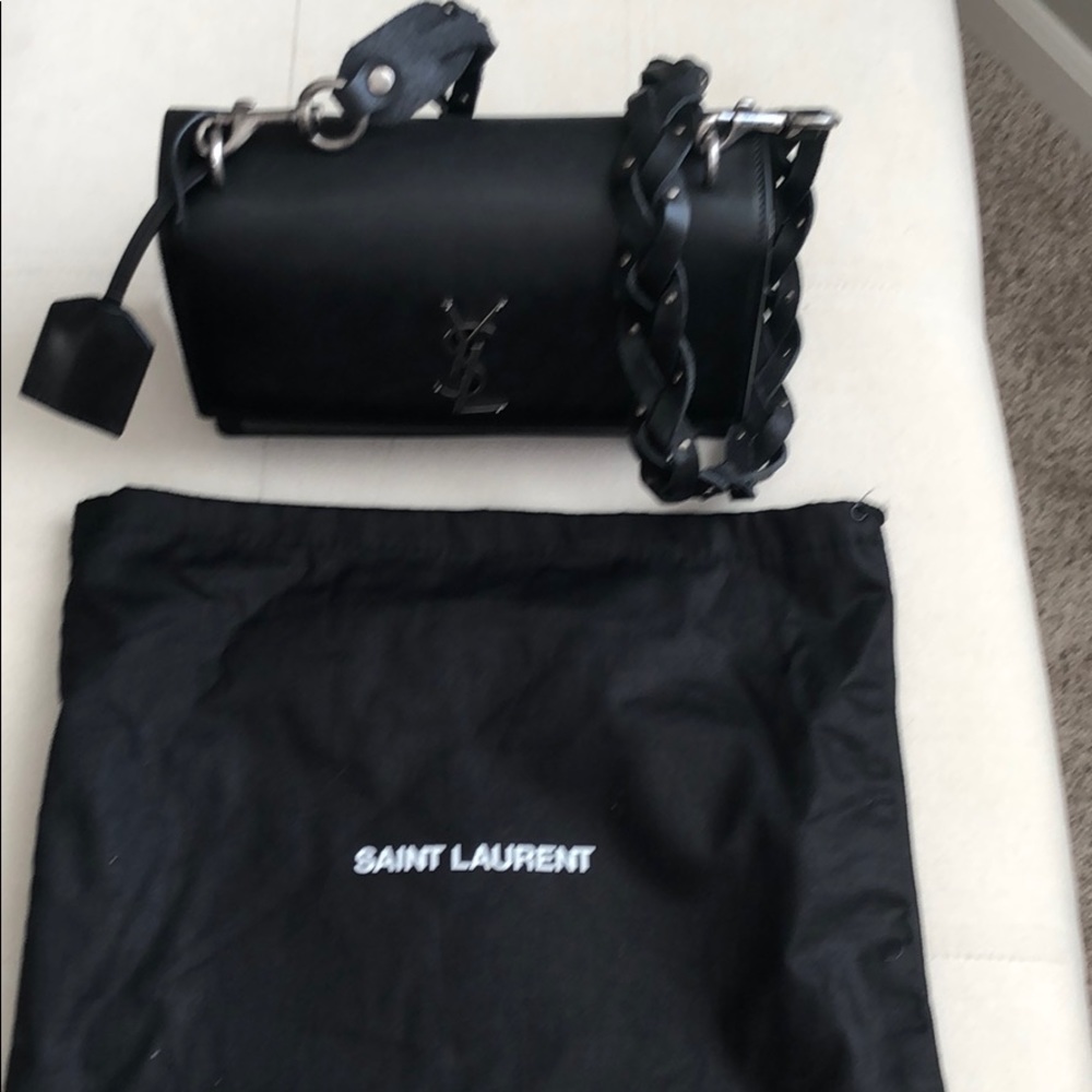 Saint Laurent Medium Sunset in Black Leather